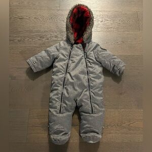 Baby winter snowsuit 6-12M NWT neutral gender